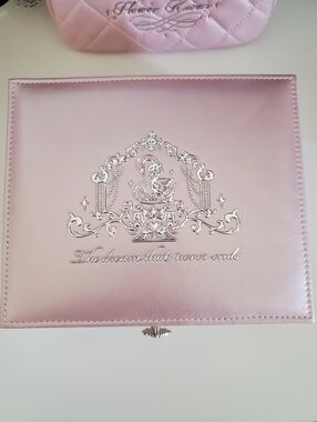 Flower Knows 7th Anniversary Vanity Box